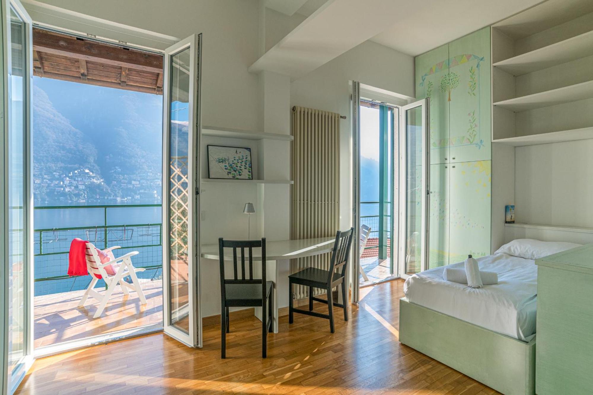Casa Bambu - Splendida Vista Lago E Posto Auto Laglio Exteriér fotografie