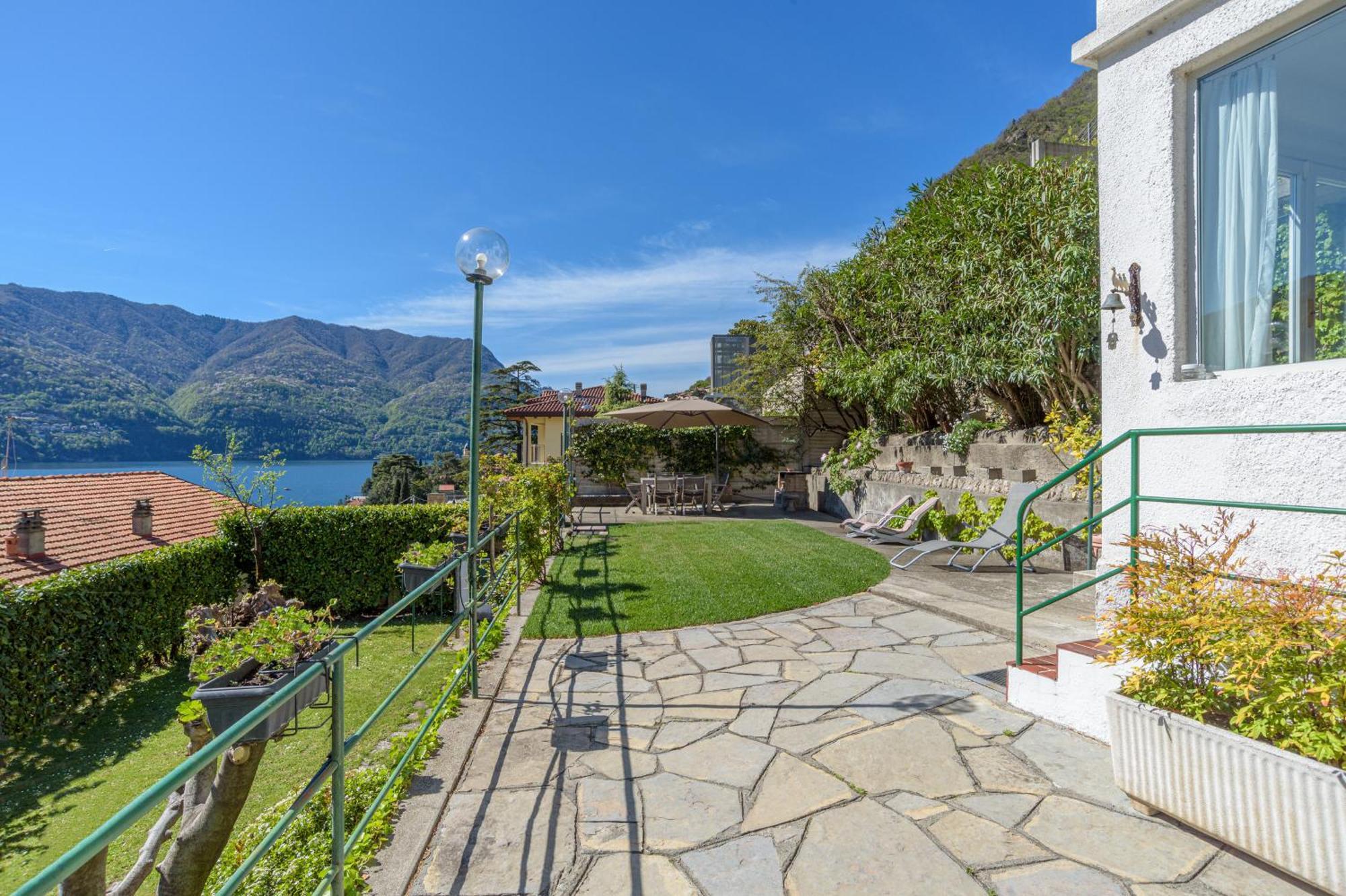 Casa Bambu - Splendida Vista Lago E Posto Auto Laglio Exteriér fotografie